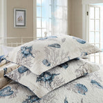 Pillow cover of the 3-piece quilt bedding set